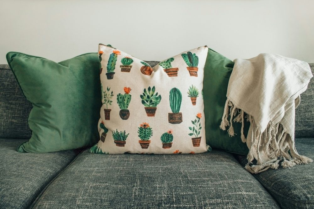 Cushion covers, zip closure