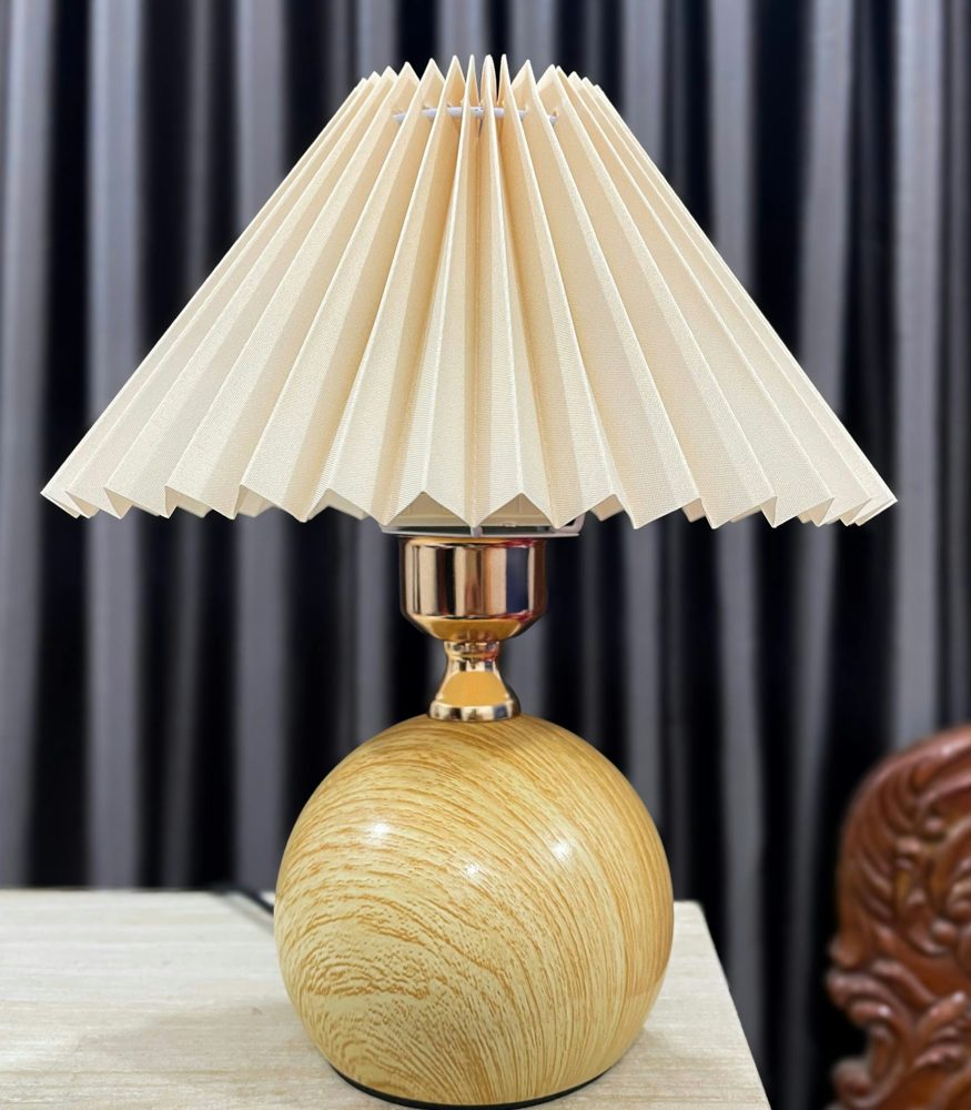 Bedside lamp, warm light