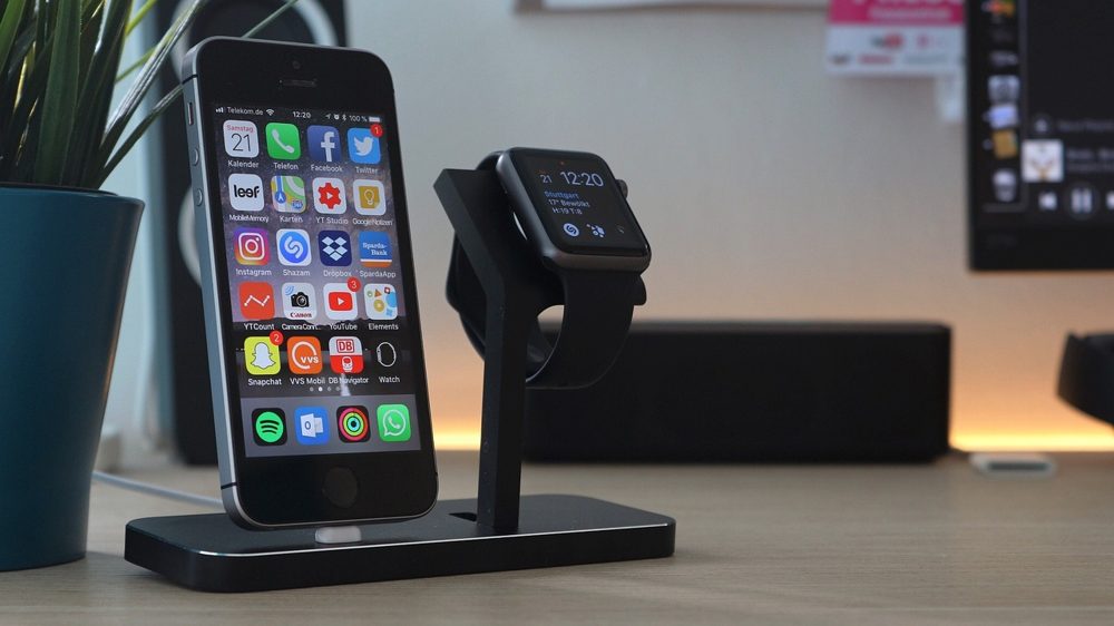 Phone charging station